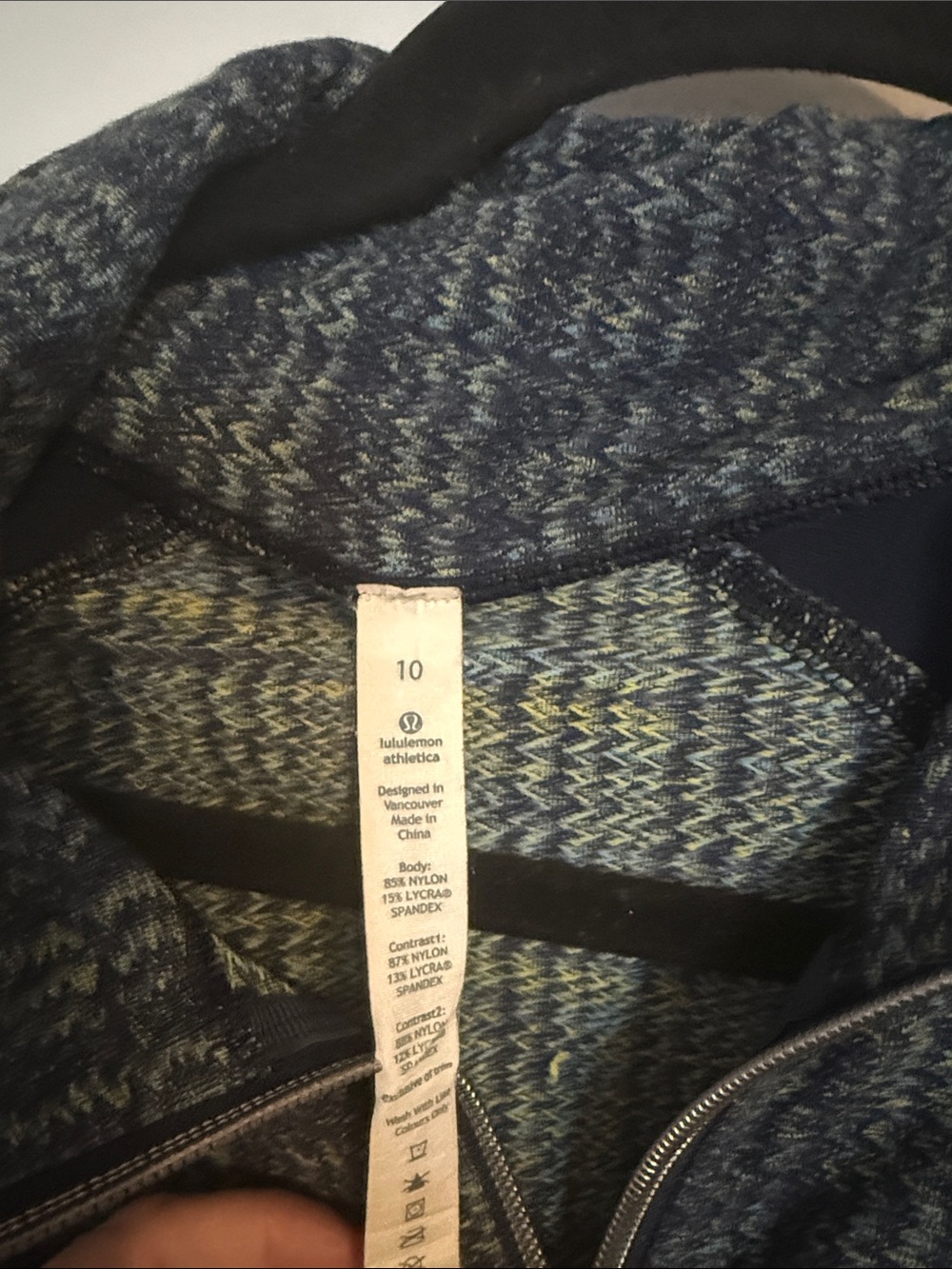 Lululemon Size 10 Blue Multicolor Full Zip Athletic Running Jacket - Picture 2 of 9